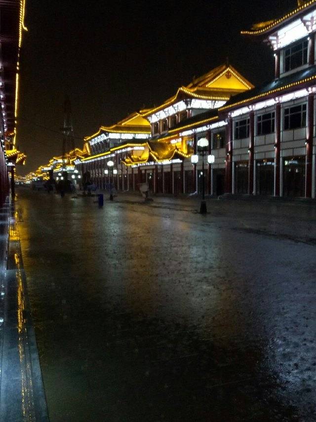 古莱坞梦幻温泉水世界