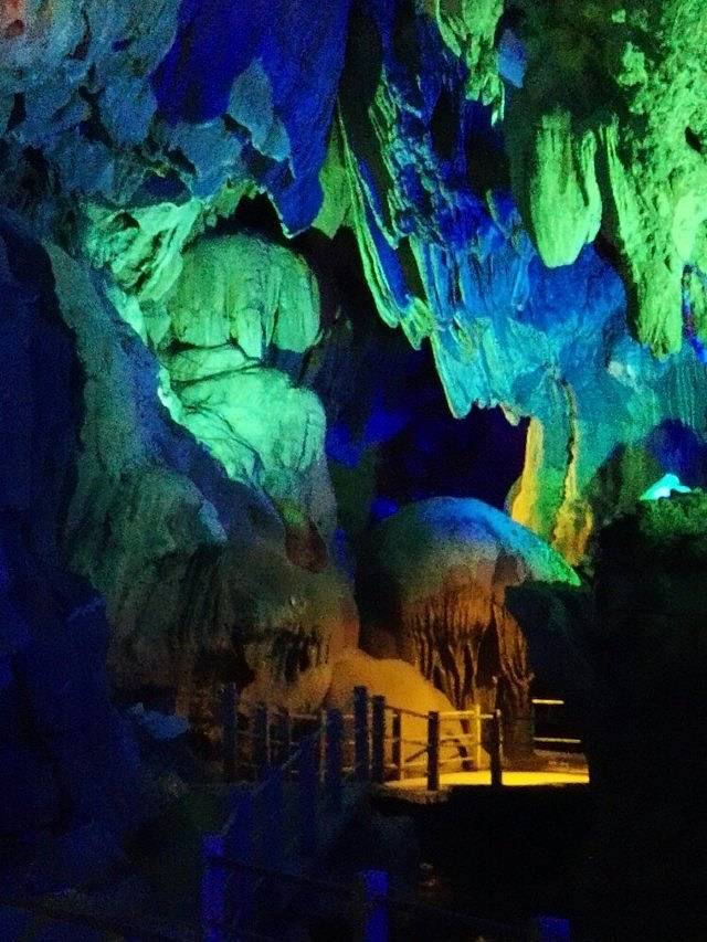 英德石景地下河风景区(暂停营业)