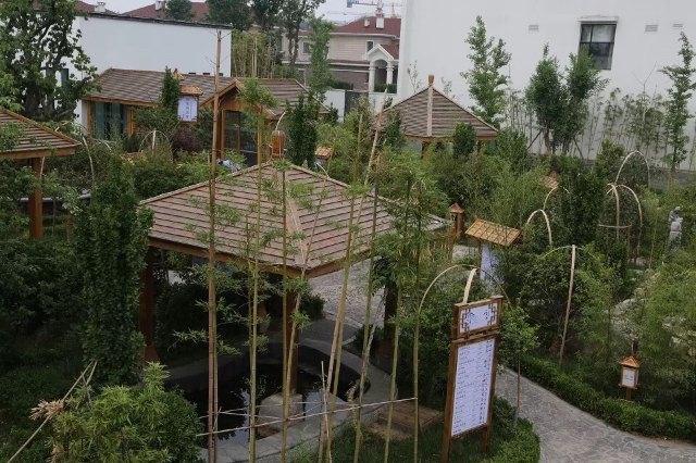 揽翠湖天沐温泉度假村