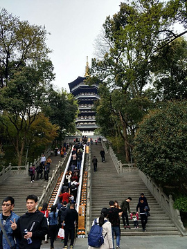 雷峰塔旅游景点攻略图