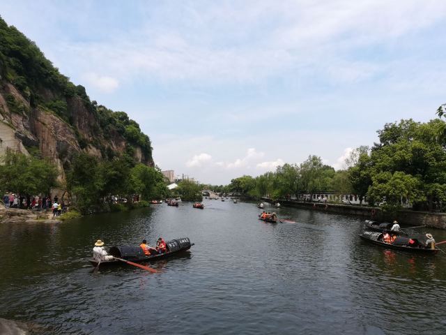 绍兴乌篷船观光