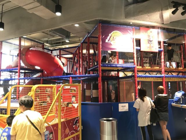 NBA乐园(湖滨道购物中心店)