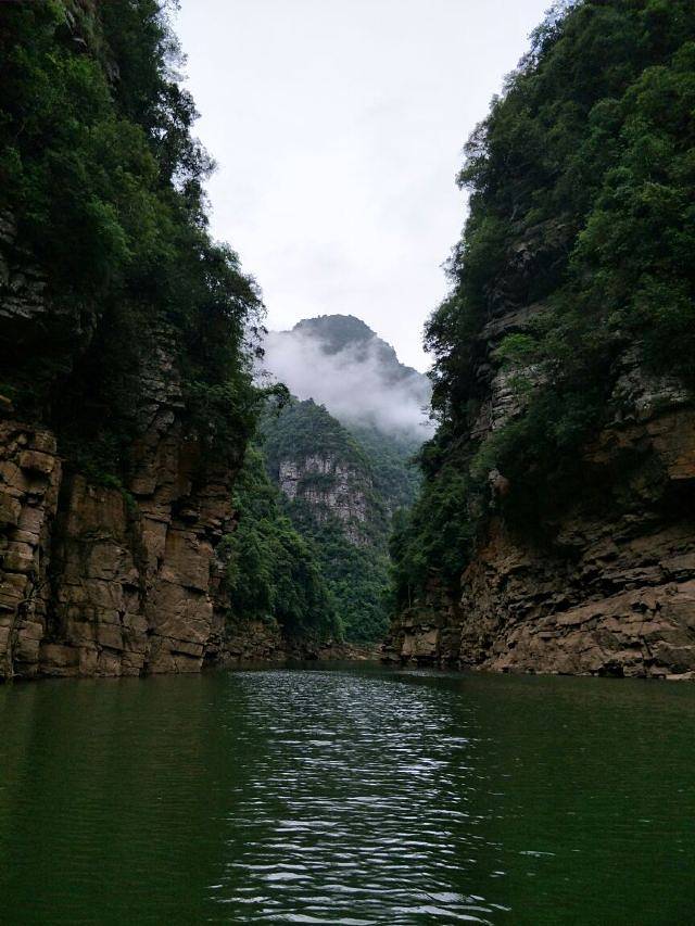 金秀圣堂湖景区