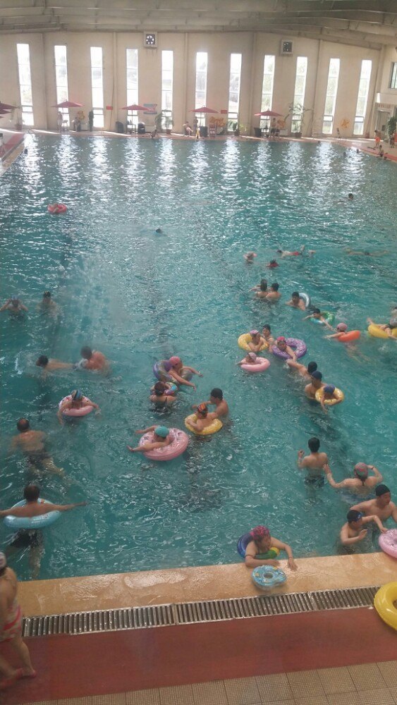 万憬假日温泉会馆