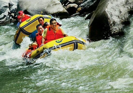 青龙双河漂流
