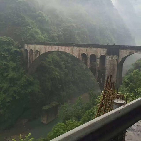 "夹山国家森林公园是石门非常不错的景点之一，景色优美，空气清新、自然，趣味性非常强，休闲、旅行的好地方_夹山国家森林公园"的评论图片