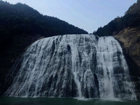 九龙祭瀑布群旅游景点图片