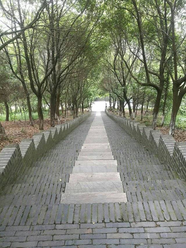 江苏茅山金牛洞景区