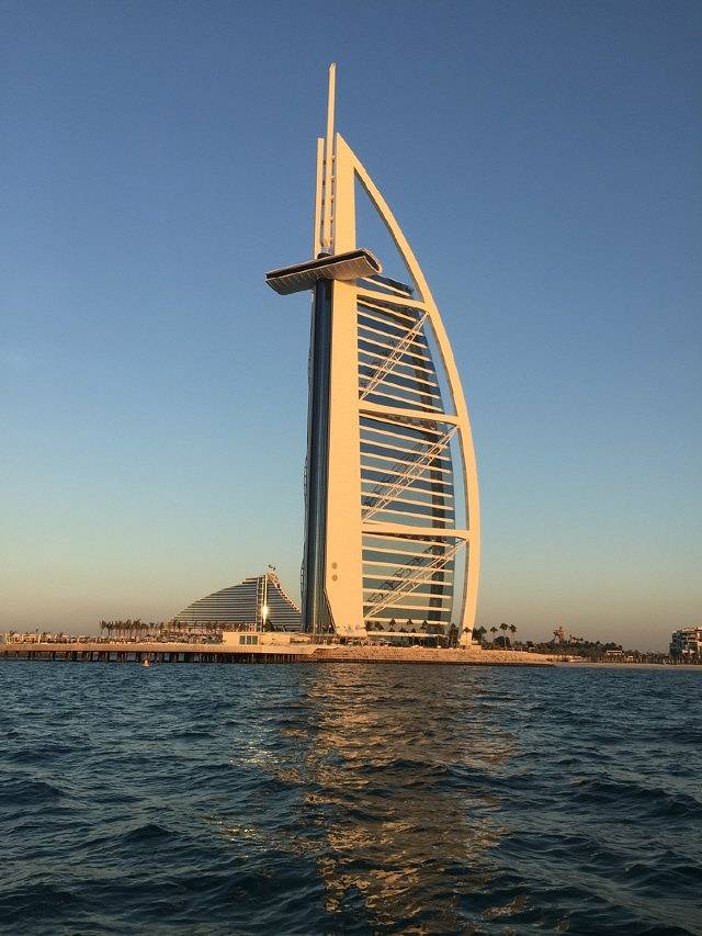 迪拜码头游艇观光