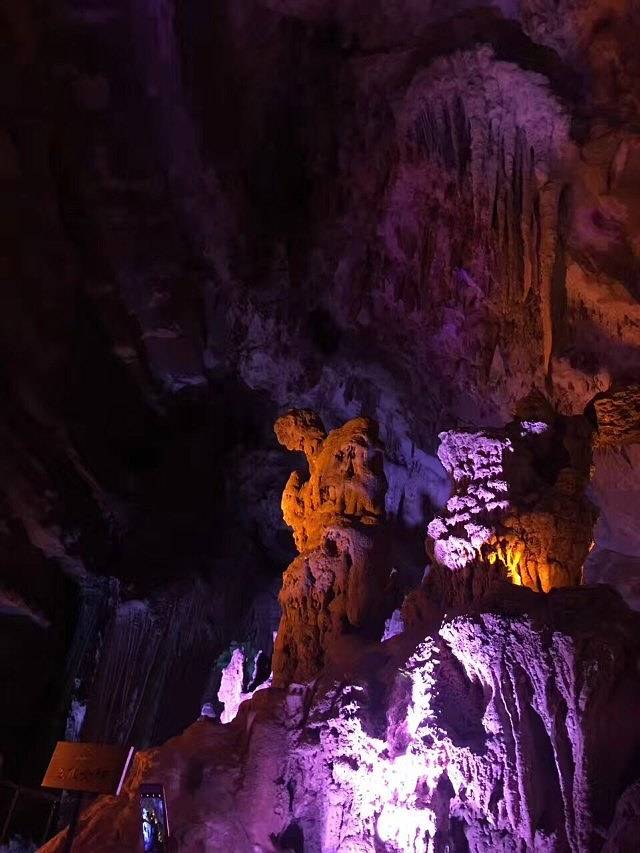 五峰长生洞景区