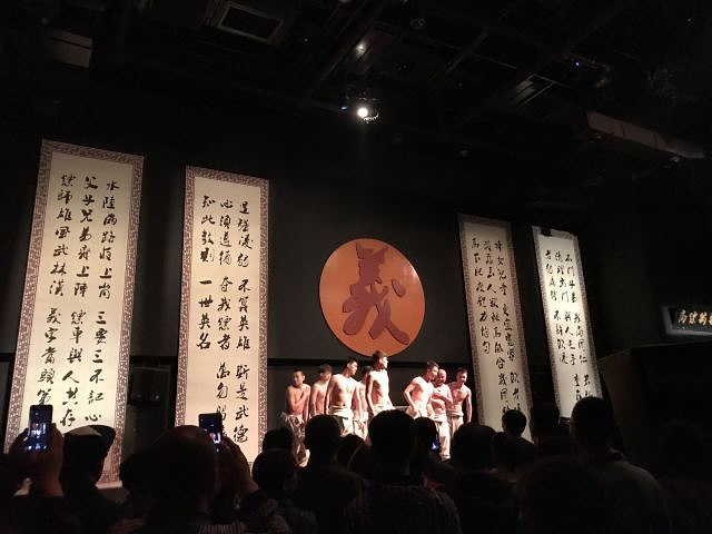 "《又见平遥》确实是一个很震撼人心的演出，演员的阵容很强大，表演很真实！真是不虚此行！值得一看_《又见平遥》大型实景演出"的评论图片