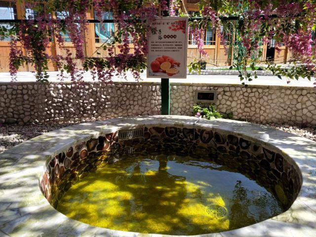 百大万美温泉水上乐园