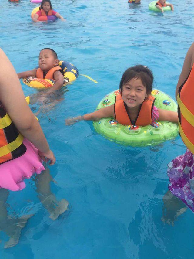 德乐堡梦幻水世界