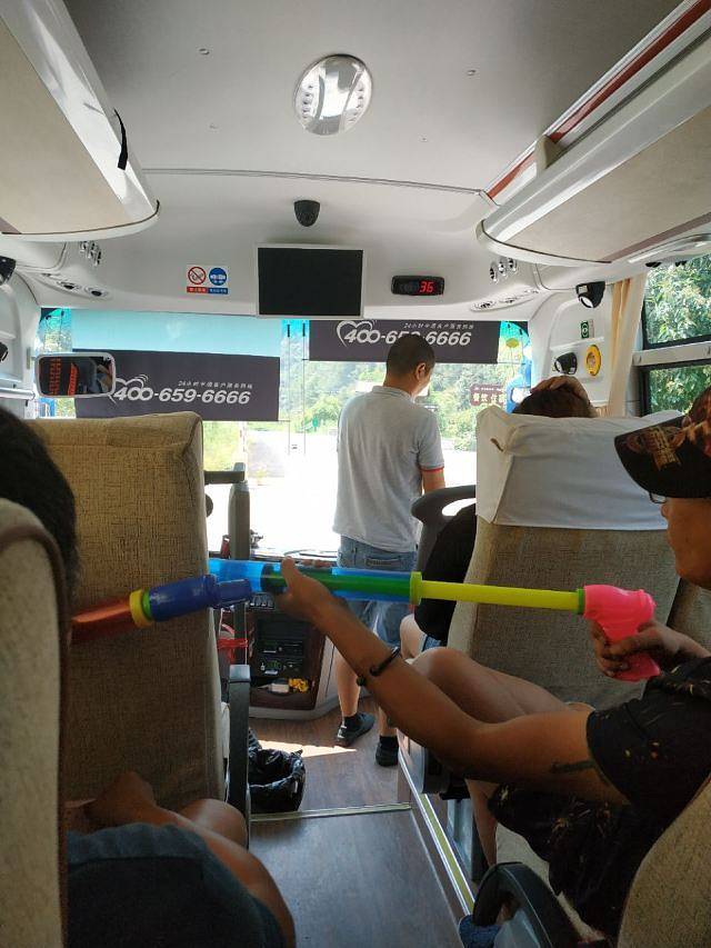 武当峡谷第一漂