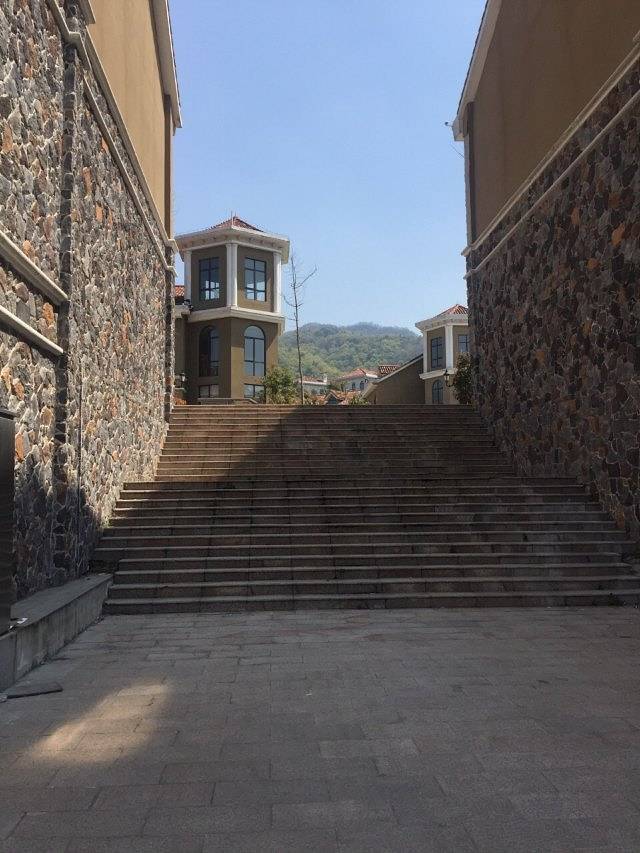 鸡公山依云森林温泉