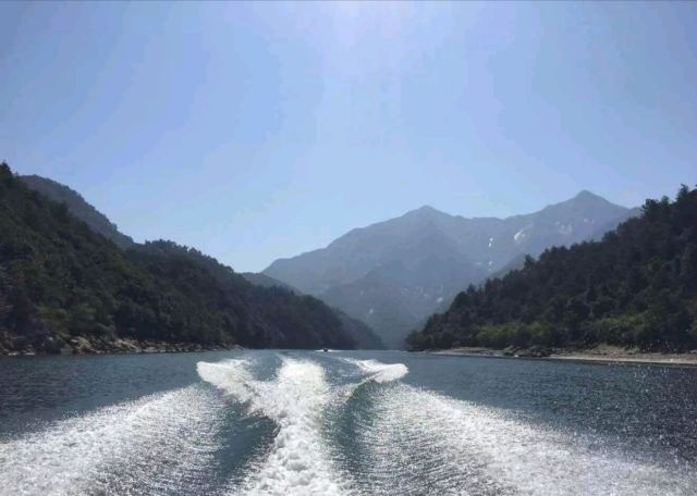 浙西三峡快艇飞舟