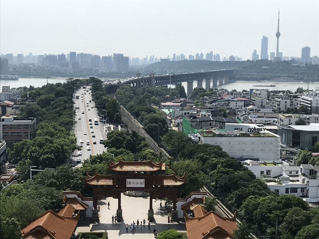 帶來很多便利和璀璨文化,非常喜歡黃鶴樓和大武漢的美食_黃鶴樓"