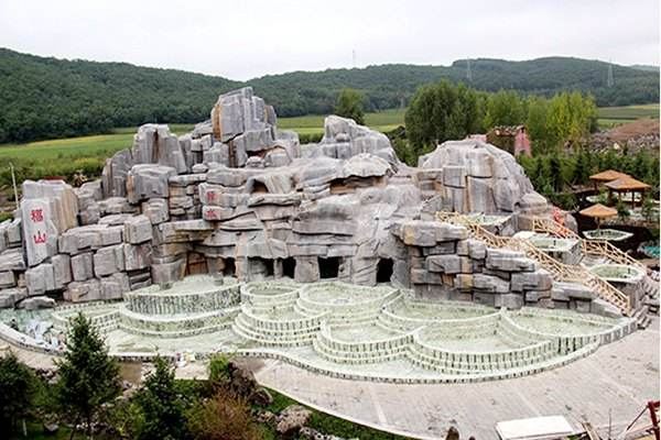 长白山雁鸣湖温泉度假村