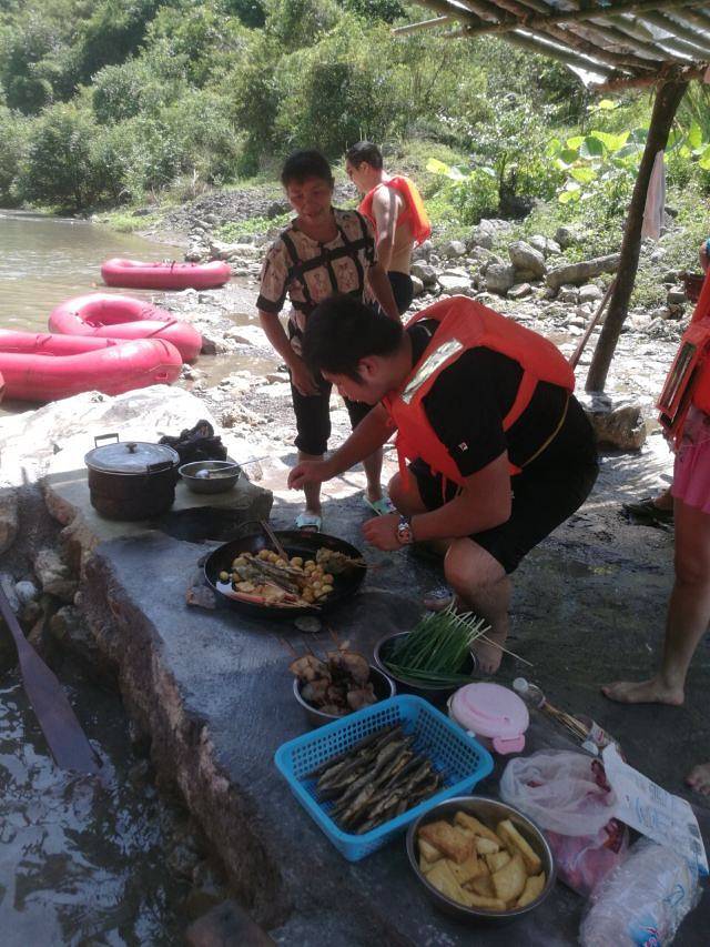 武隆仙女峡漂流