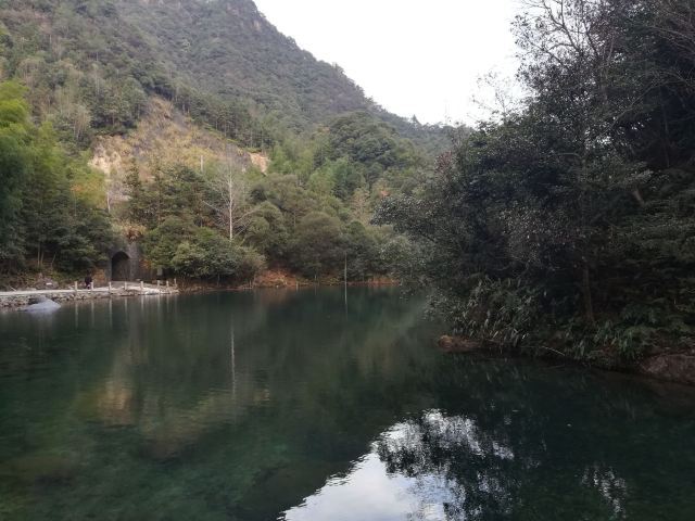 磐安水下孔景区