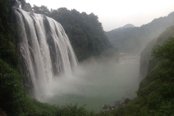 "...，而且还有秒杀活动，被秒杀到一元景点，很是开心啊 风景非常美，非常震撼，比想象中还要美呢，雄伟_黄果树风景名胜区"的评论图片