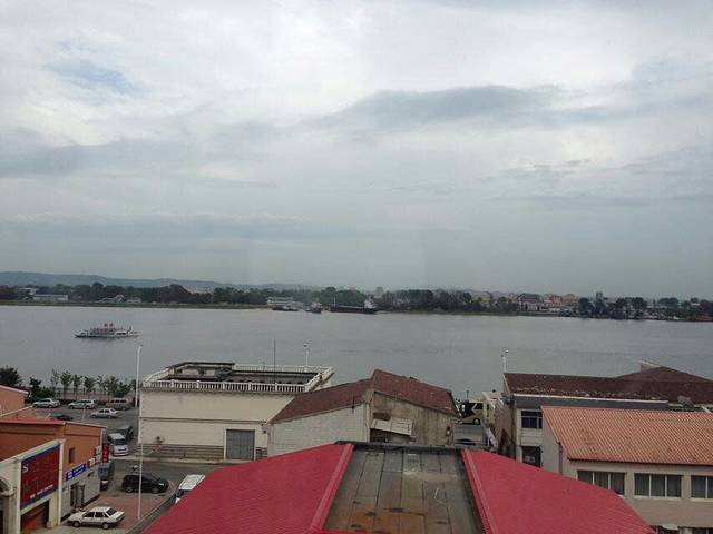 鸭绿江国门景区