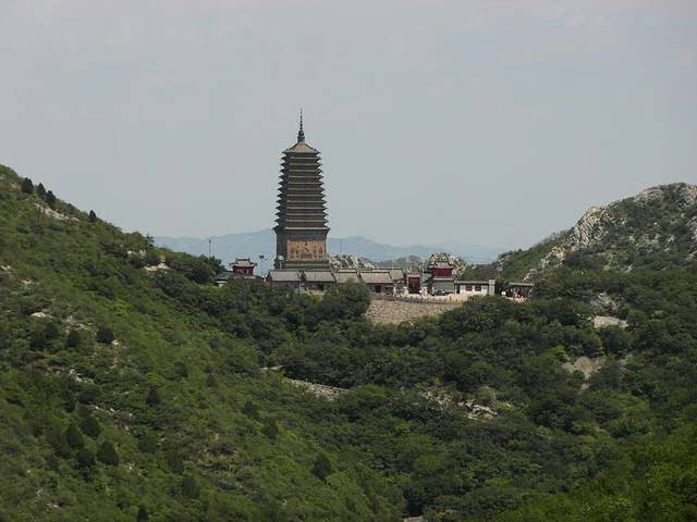 朝阳市凤凰山旅游景区-云接寺