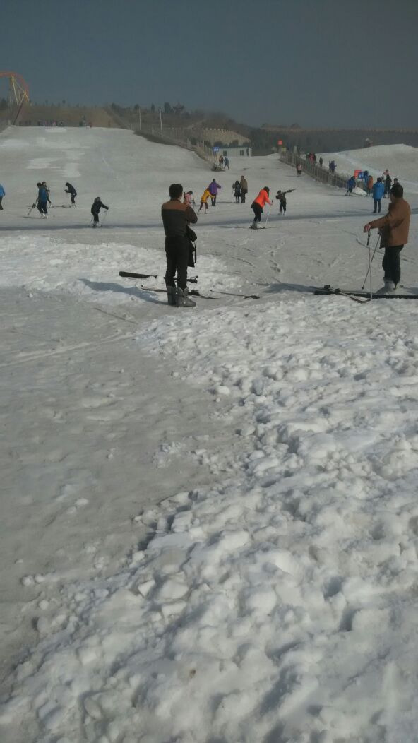 五龙山滑雪场