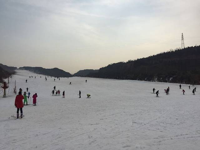曦岭滑雪场