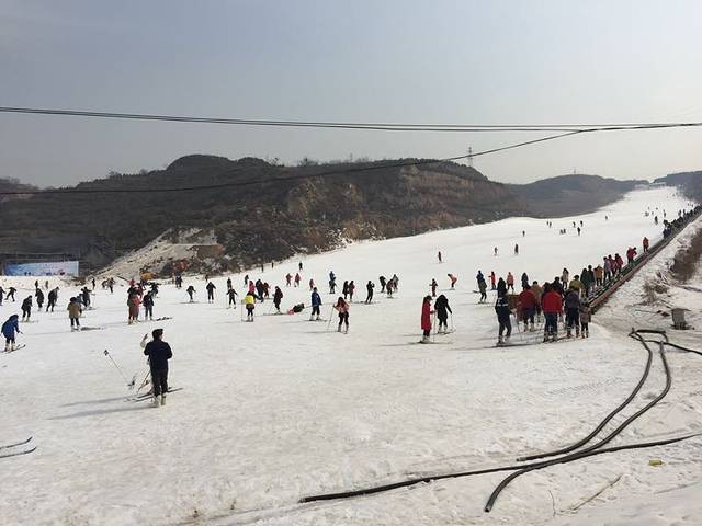 曦岭滑雪场