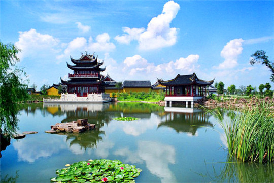 门票:40元,去哪儿网24元  点击此处,一键购票