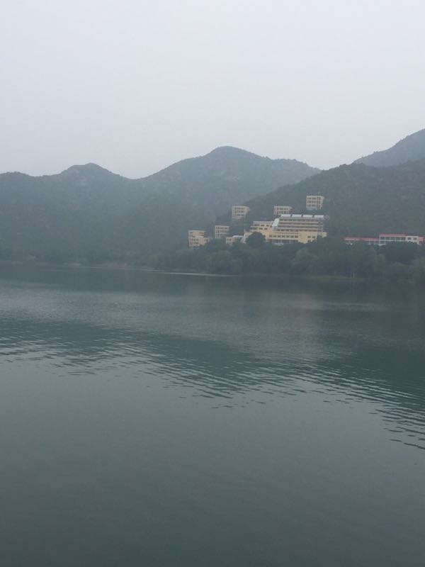 雾灵西峰高山滑水