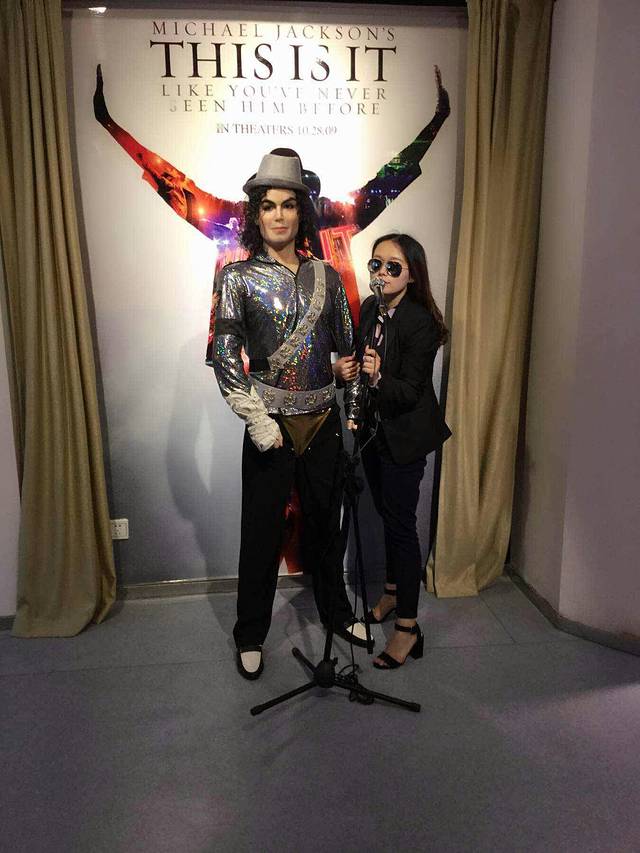 凤凰英伦蜡像馆