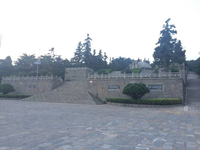 抗日山烈士陵园