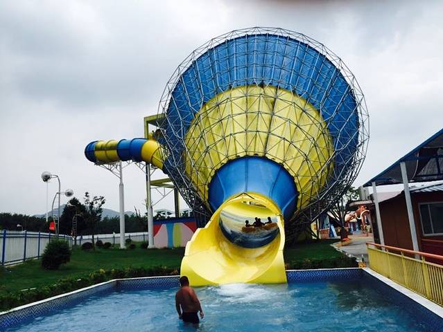 巨浪谷水上乐园