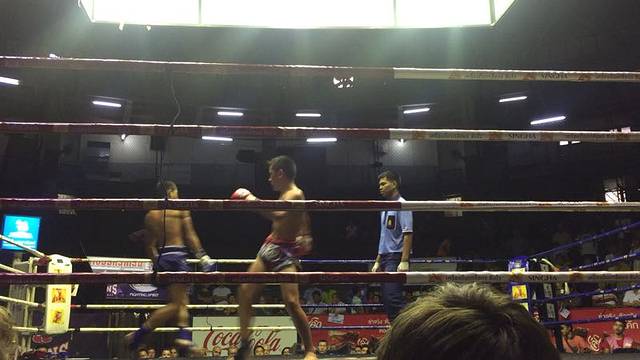 拉差达慕拳击馆