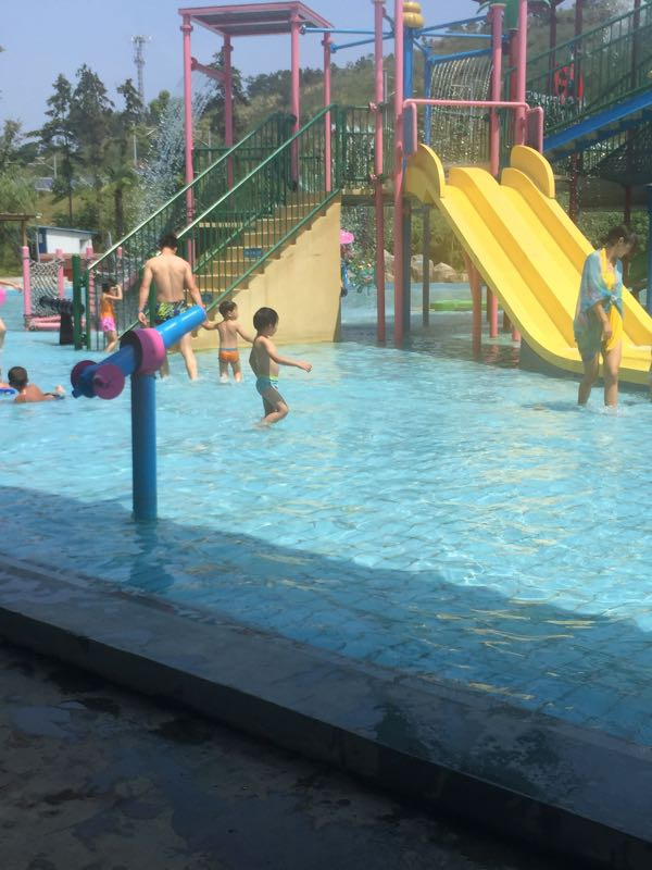 十六潭水上乐园