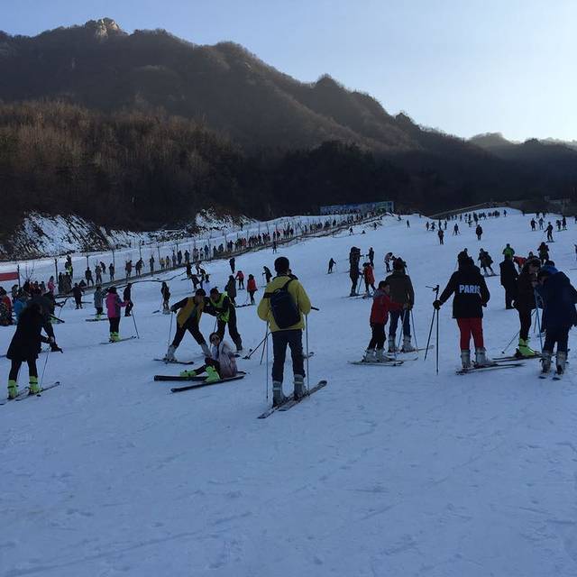 洛阳木札岭滑雪场