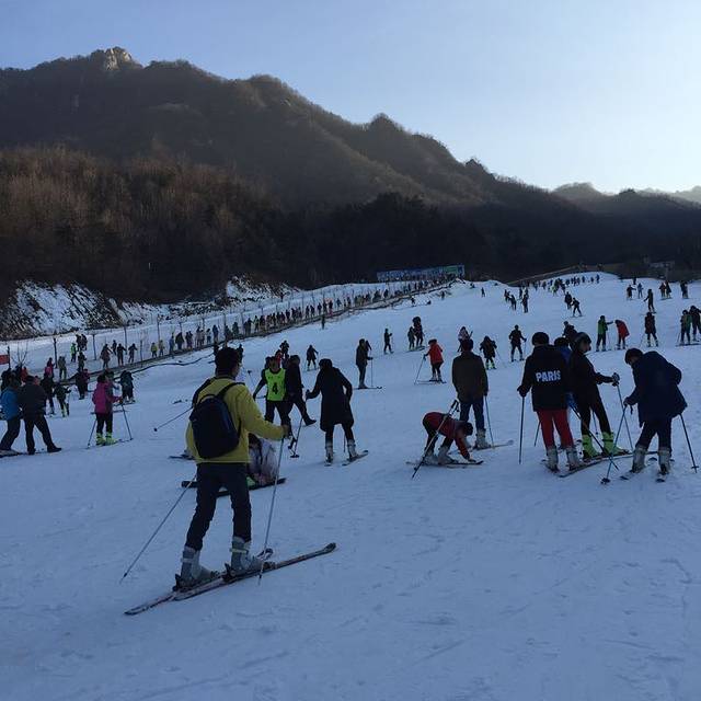 洛阳木札岭滑雪场