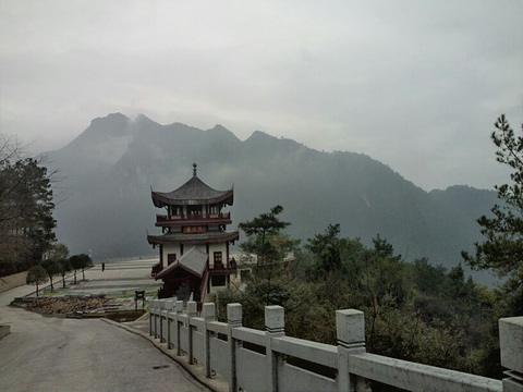 武陵山大裂谷旅游景点攻略图