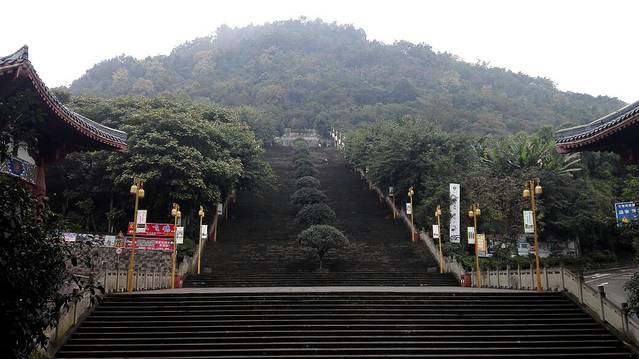 南充西山风景区-万卷楼景区