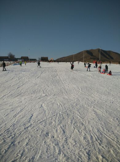 袁家村必捷滑雪场