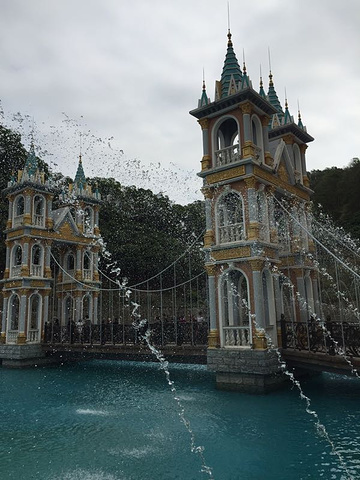 龙凤山庄影视度假村