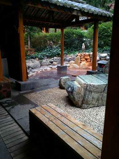 汤池热水河温泉