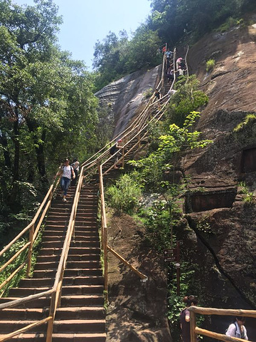 "取票非常方便，第一次去丹霞山，和小伙伴一起怎样都开心的_丹霞山"的评论图片