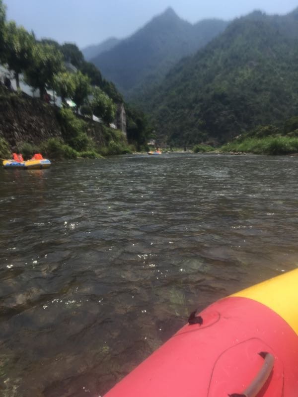 雁荡山仙溪漂流