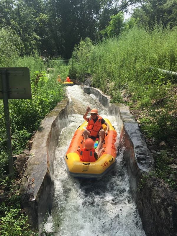 雾灵西峰高山滑水