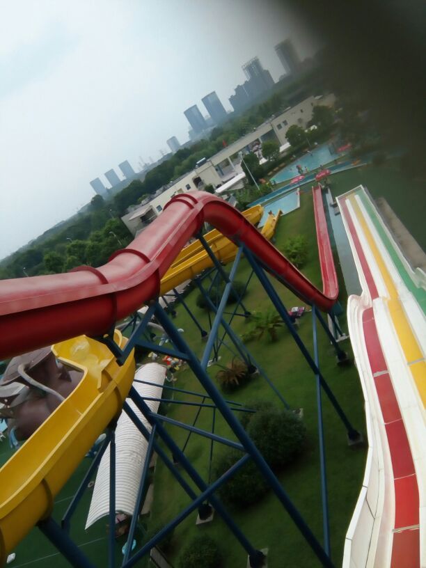 卡乐福未来水世界