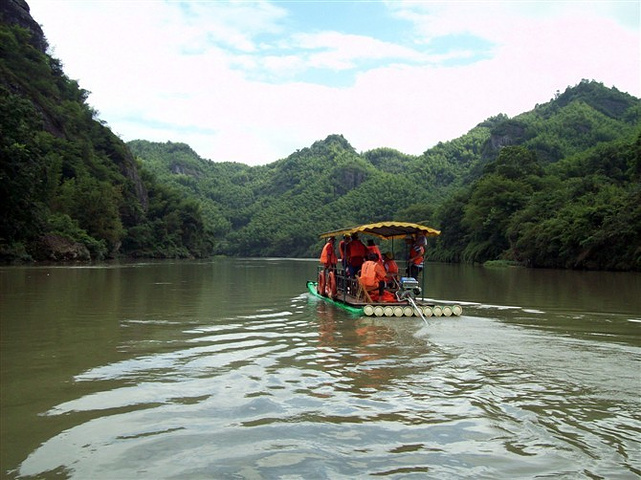 2023资江漂流玩乐攻略,最具特色的是漂流终点处矗立.【去哪儿攻略】