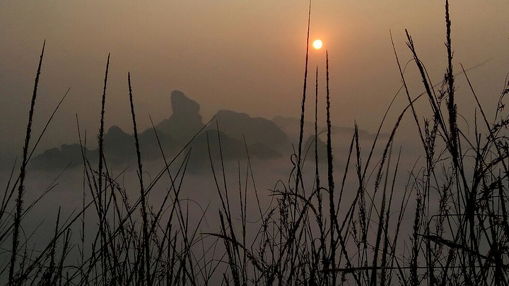 "丹霞山的风景很美丽，值得一游，只是票价太贵了，如果能在八十元左右就性价比高了_丹霞山"的评论图片